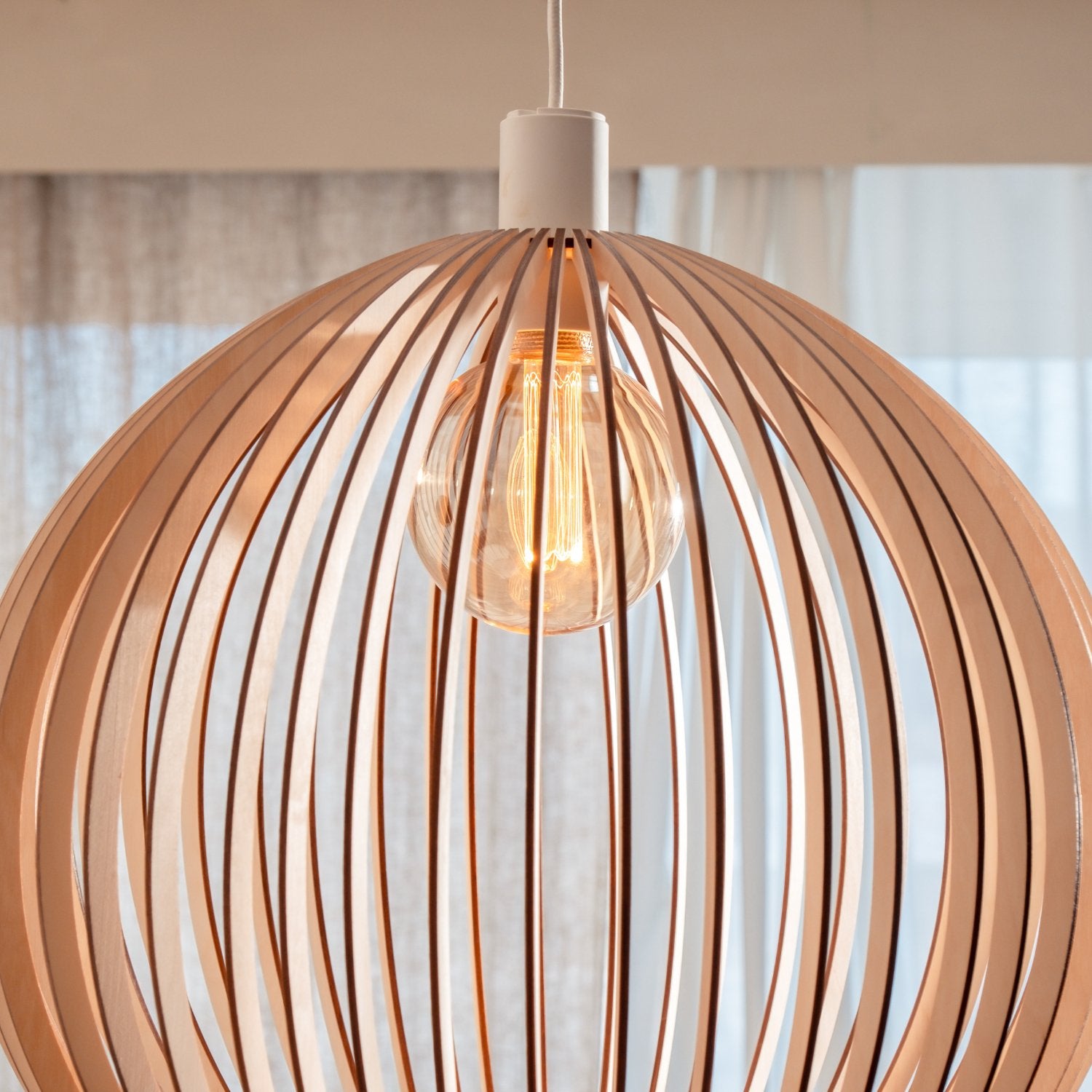 Lampe en bois 'Forseti'