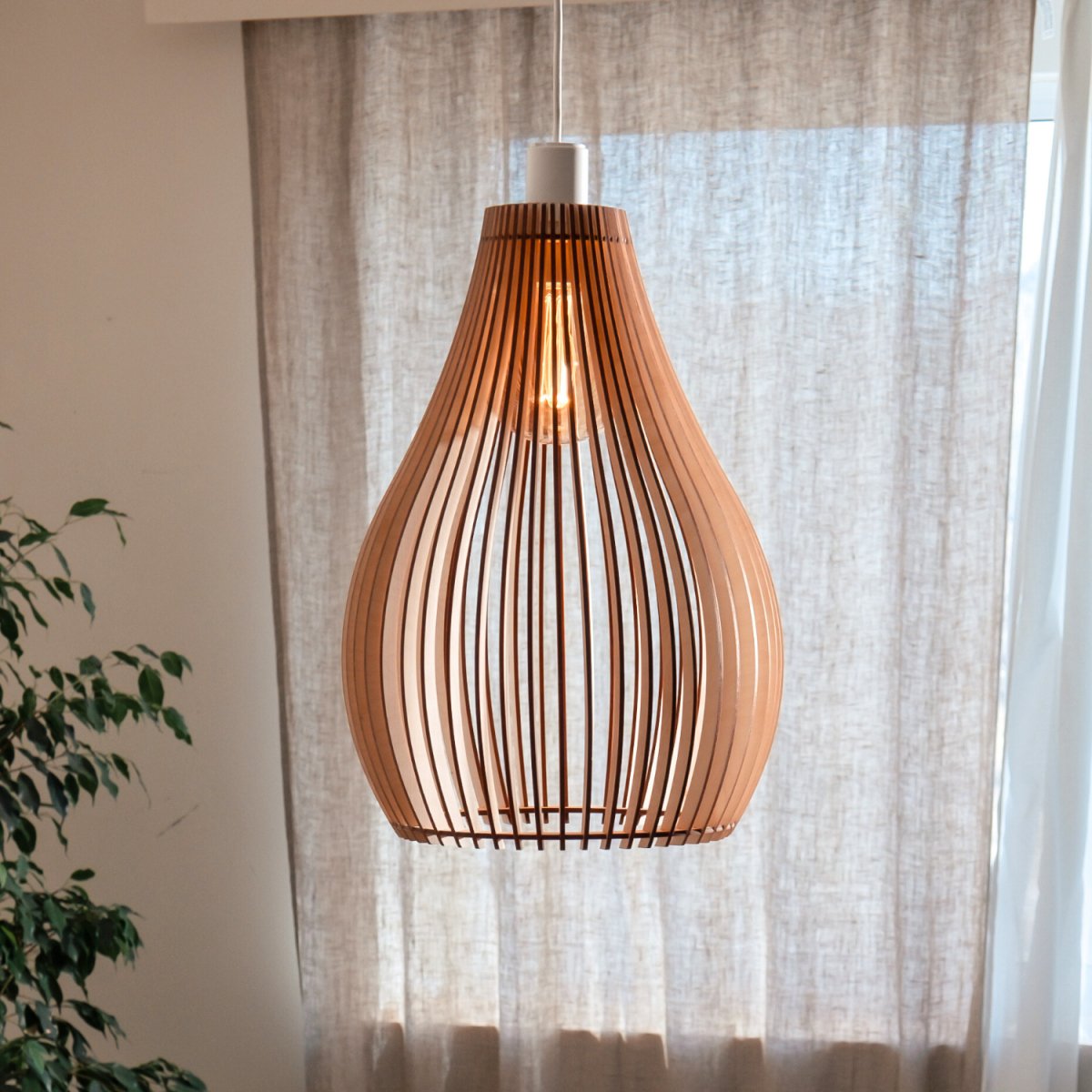 Lampe en bois 'Loki' - Nordestic